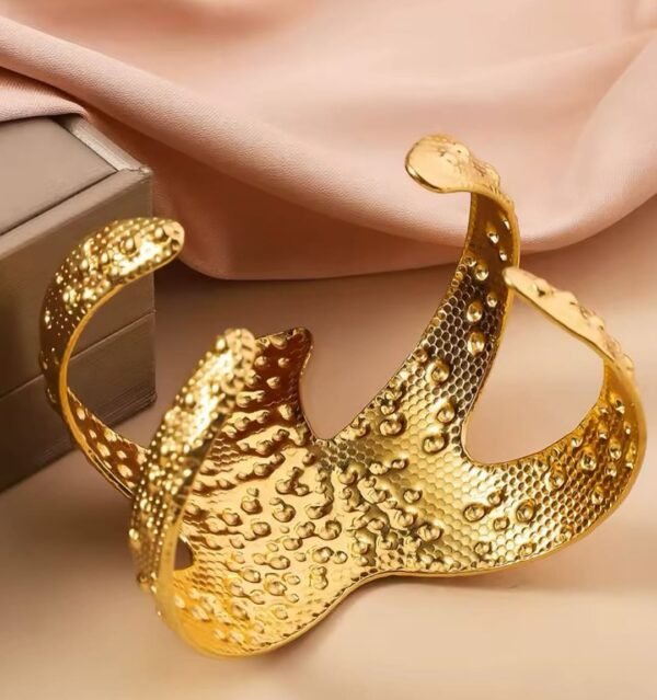Classic Waterproof Gold Plated Stainless Steel Bracelet